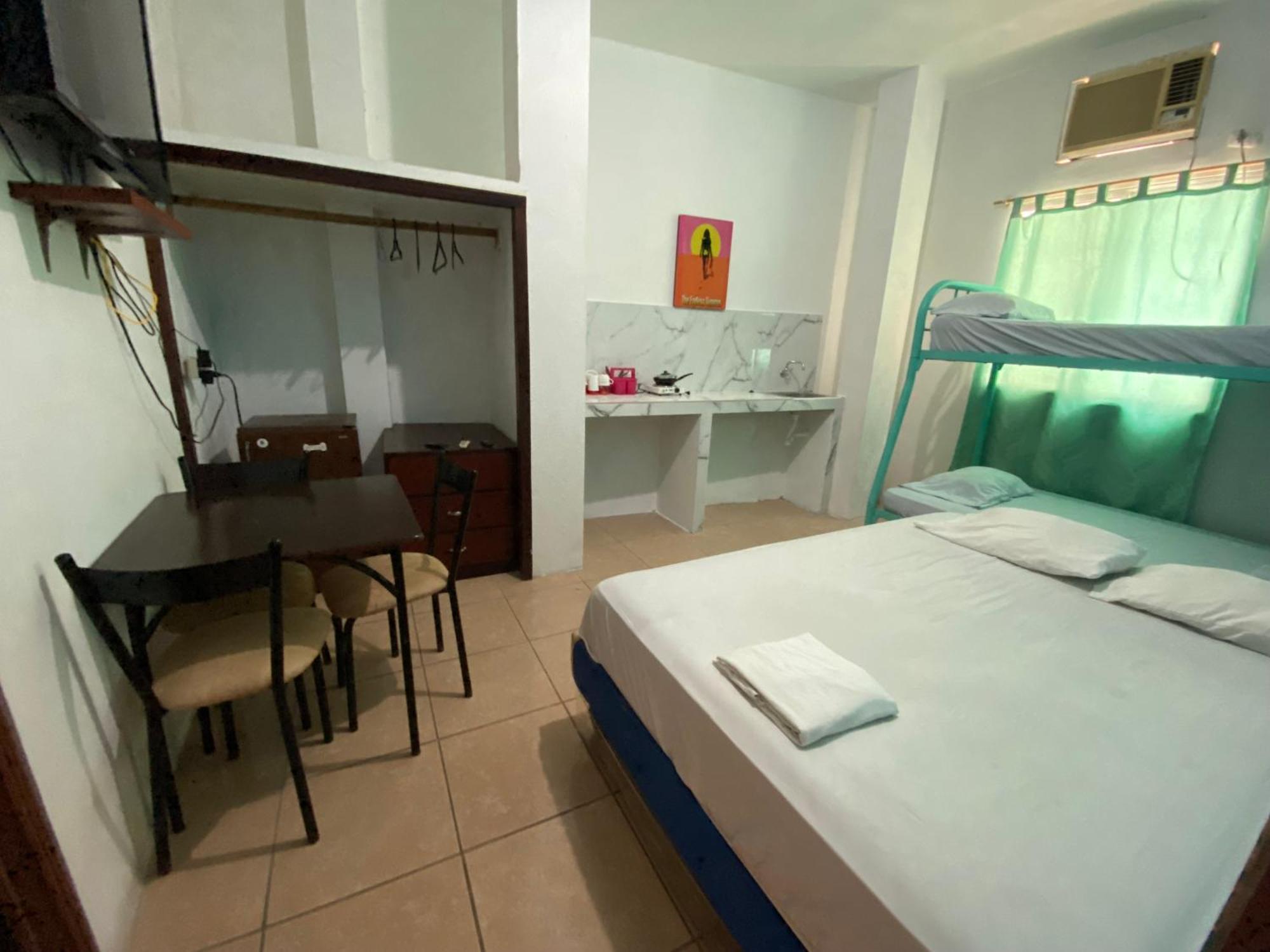 Playa Suites, Cerca Del Malecon Манта Экстерьер фото